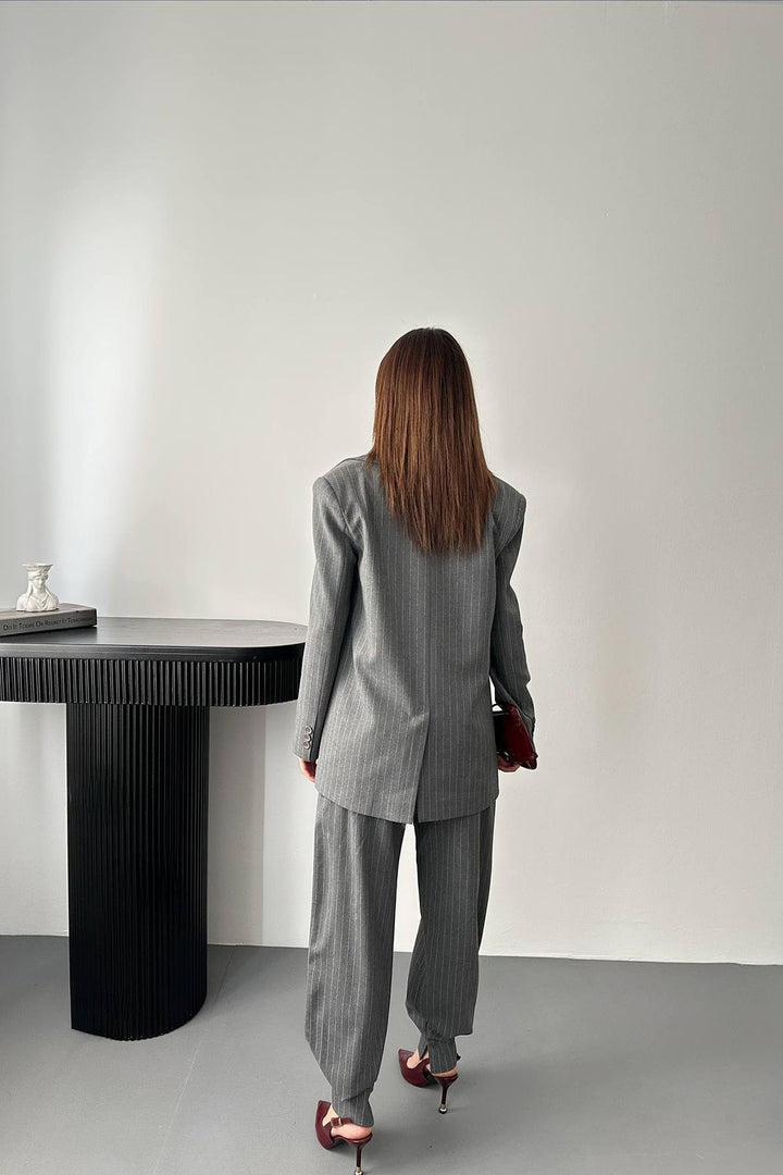 ELS Toptan Gri Çizgili Üçlü Takım - Northampton