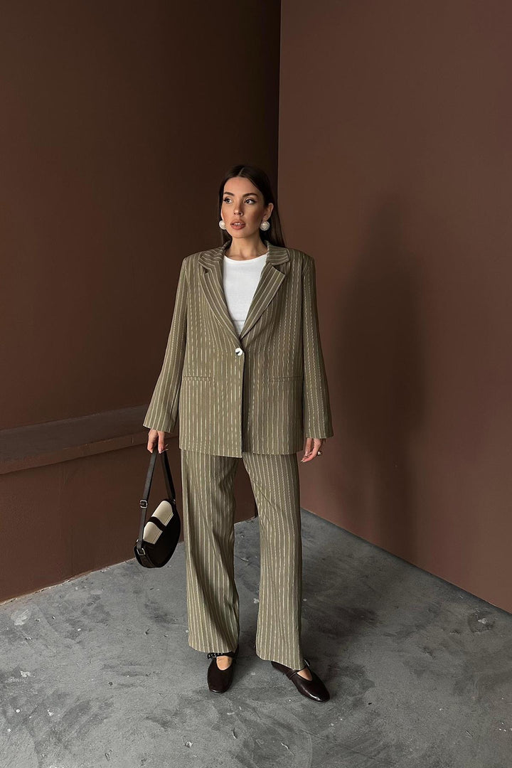 ELS Wholesale Beige Striped Jacket and Pants Suit - Wilmington