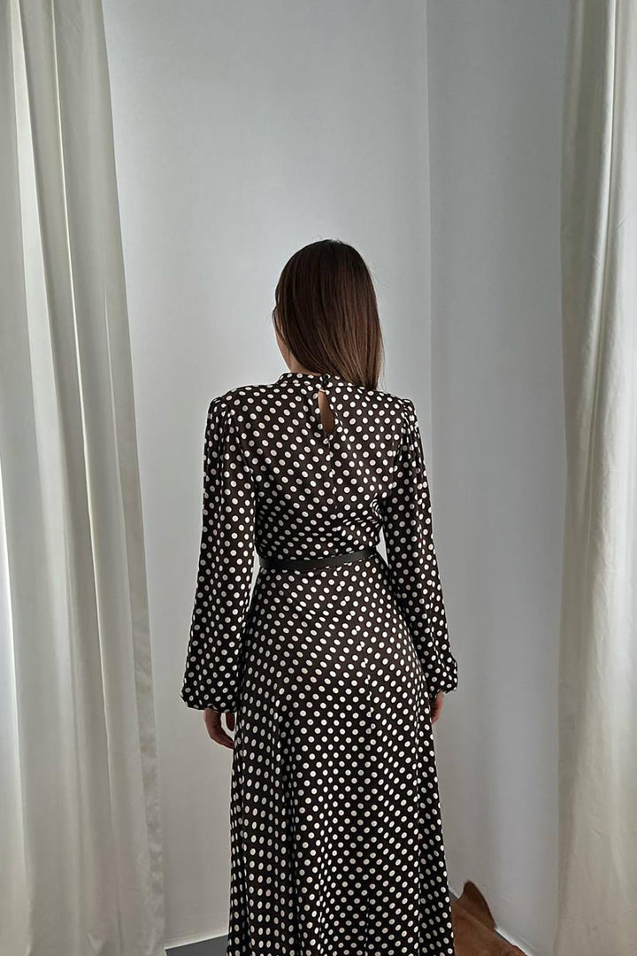 ELS Toptan Kahverengi Kemer Detaylı Puantiyeli Elbise - Alton