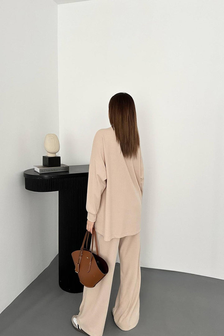 ELS Toptan Krem Klasik Fitilli Kazak Ve Pantolon Takım - Huntington