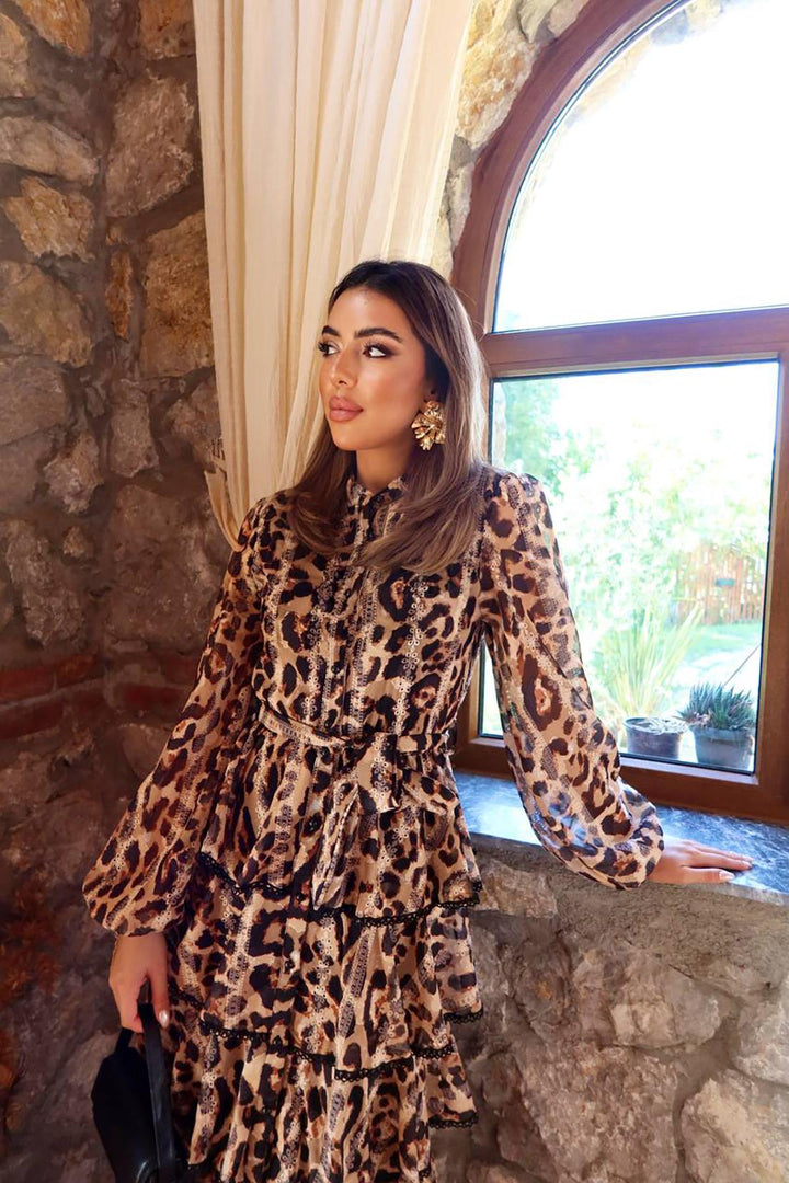 ELS Toptan Leopar Volanlı Şeritli Uzun Elbise - Las Delicias