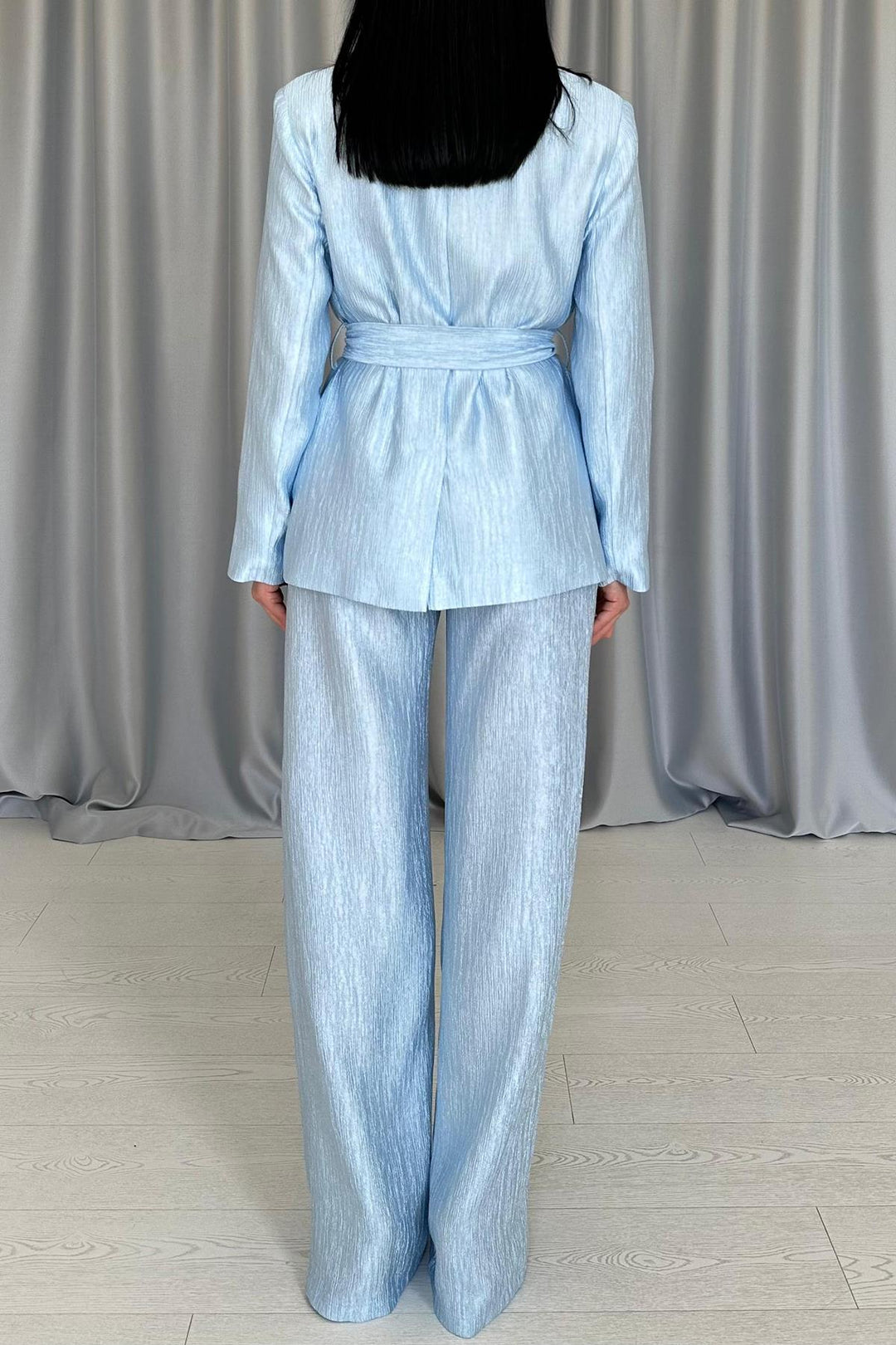 ELS Wholesale Blue Belted Jacket and Pants Bright Suit - Neuilly-sur-Marne