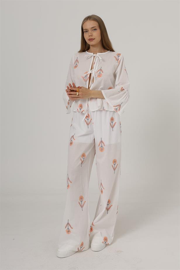 RYN Embroidered Oversize Pants - White - Harlow