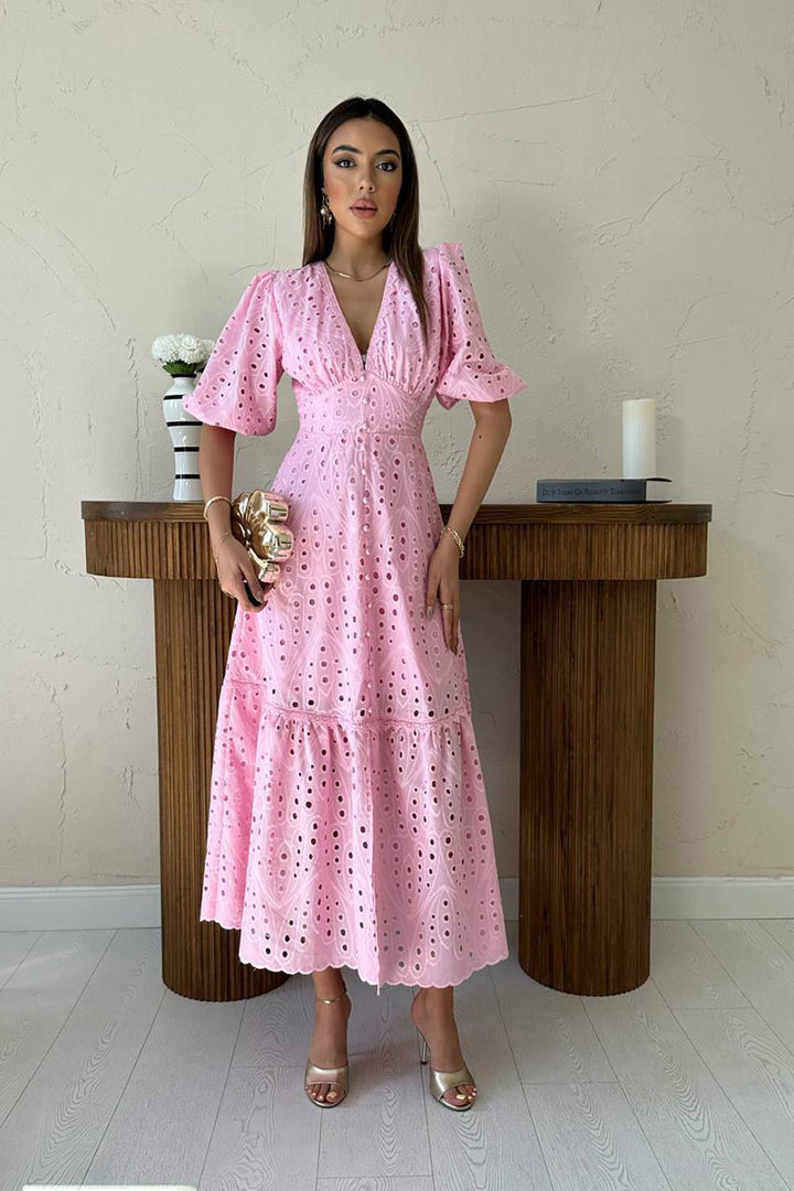 ELS Toptan Pembe Büzgü Detaylı Dantelli Brode Elbise - Trapani