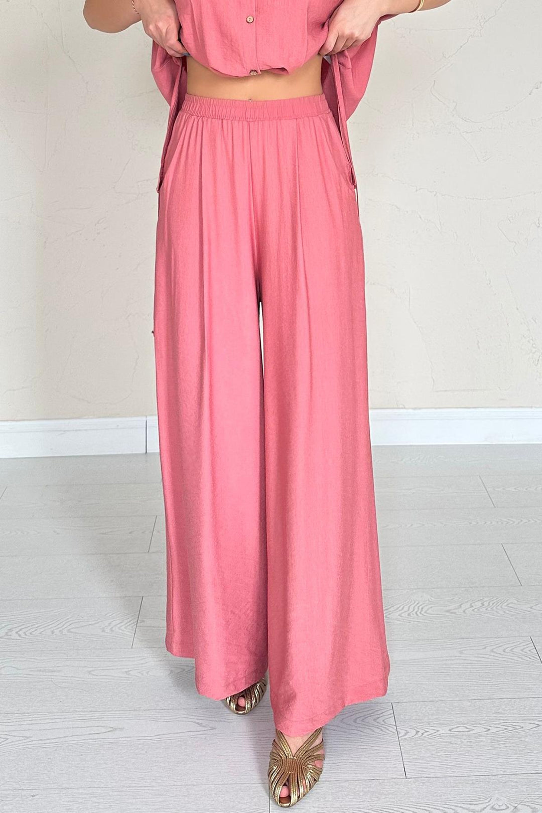 ELS Wholesale Powder Front Ruffled Double Linen Set - Gandía