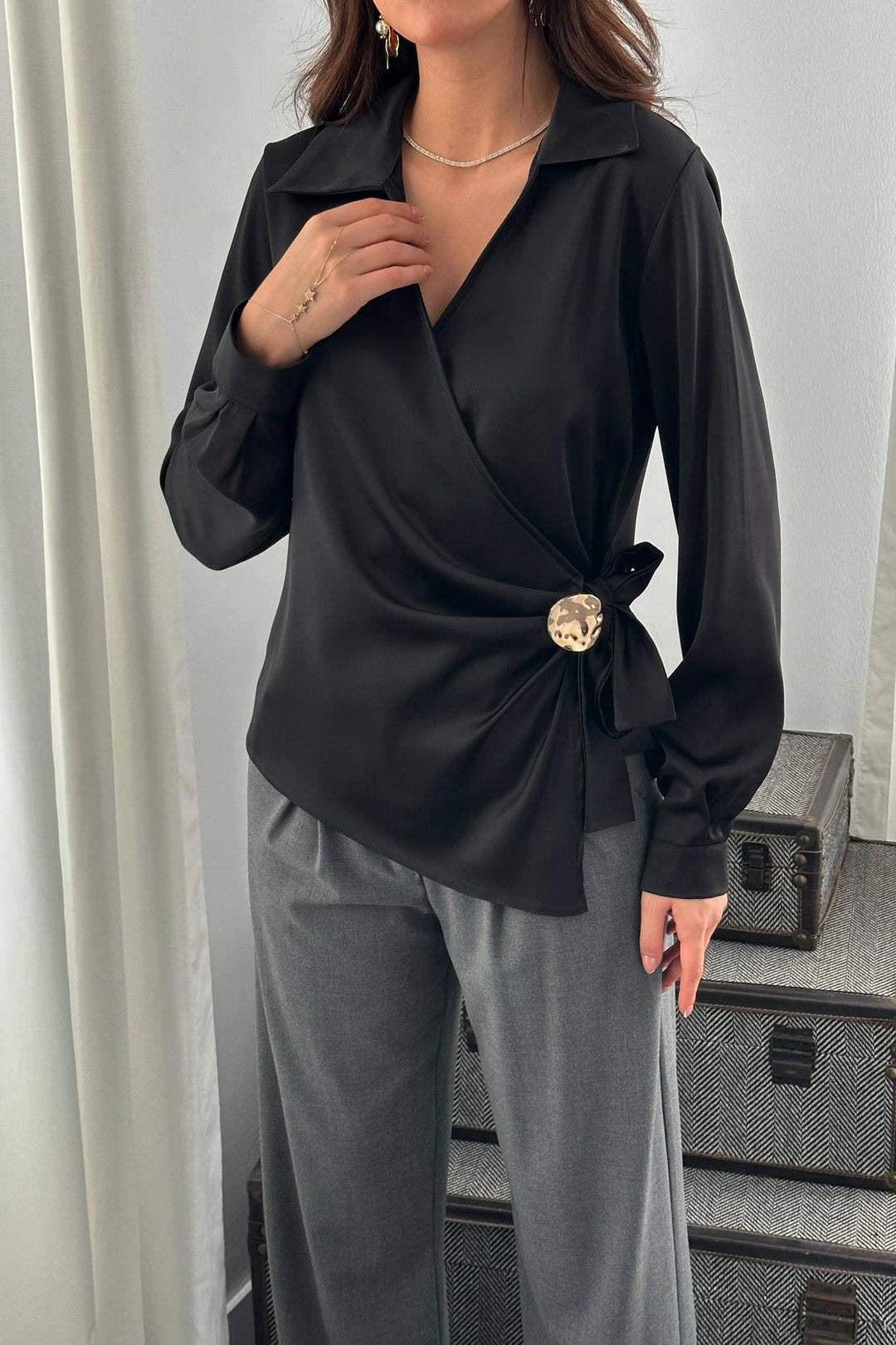 ELS Wholesale Black Button Detailed Satin Blouse - Krasnodon