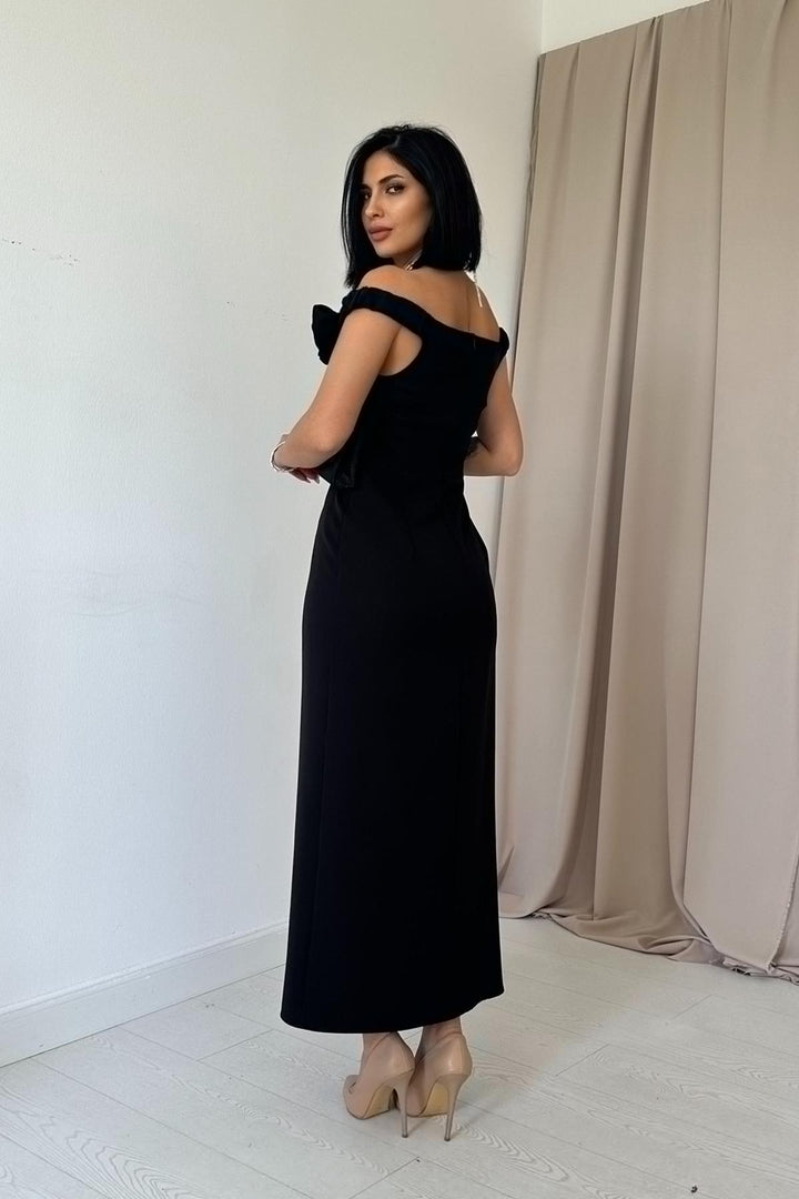ELS Wholesale Black Madonna Collar Rose Dress - Wheaton