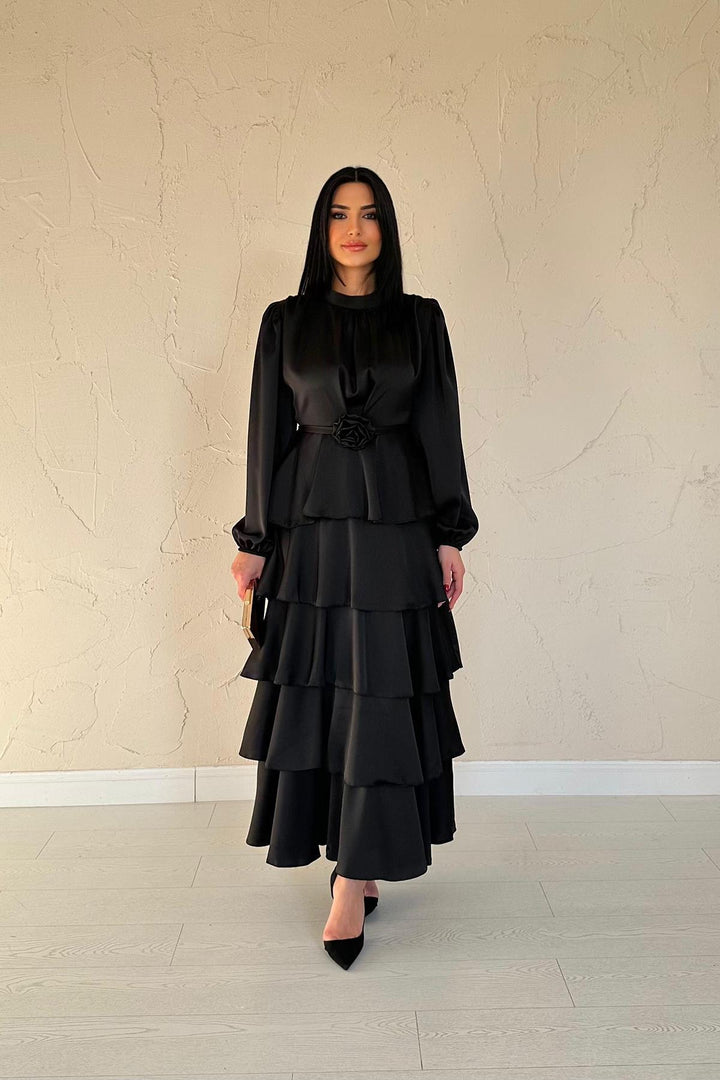 ELS Toptan Siyah Saten Büzgülü Kat Kat Elbise - Amarillo