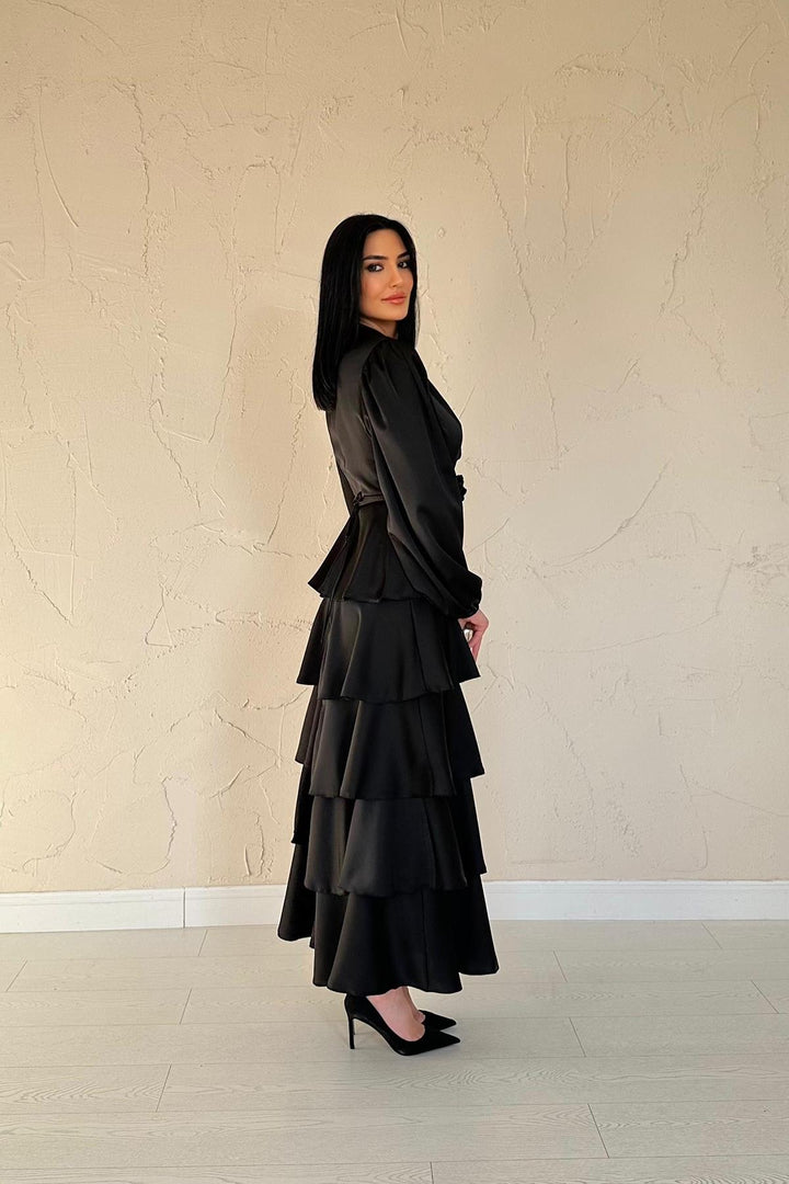 ELS Toptan Siyah Saten Büzgülü Kat Kat Elbise - Amarillo