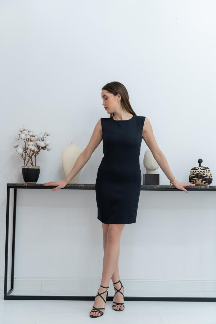 ELS Toptan Siyah Sıfır Kol Mini Elbise - Chillum