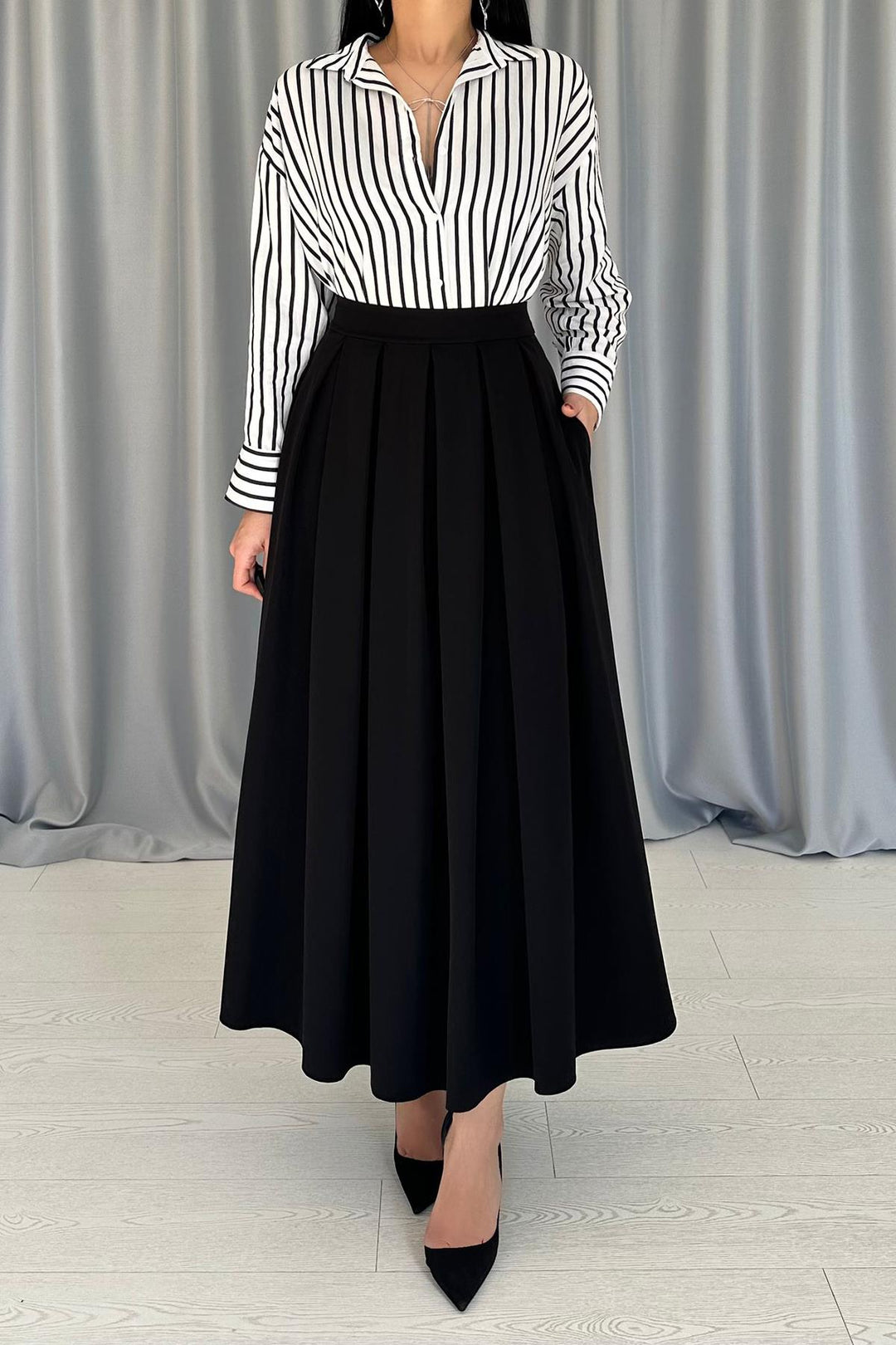 ELS Wholesale Black Long Pleated Skirt - Kramatorsk