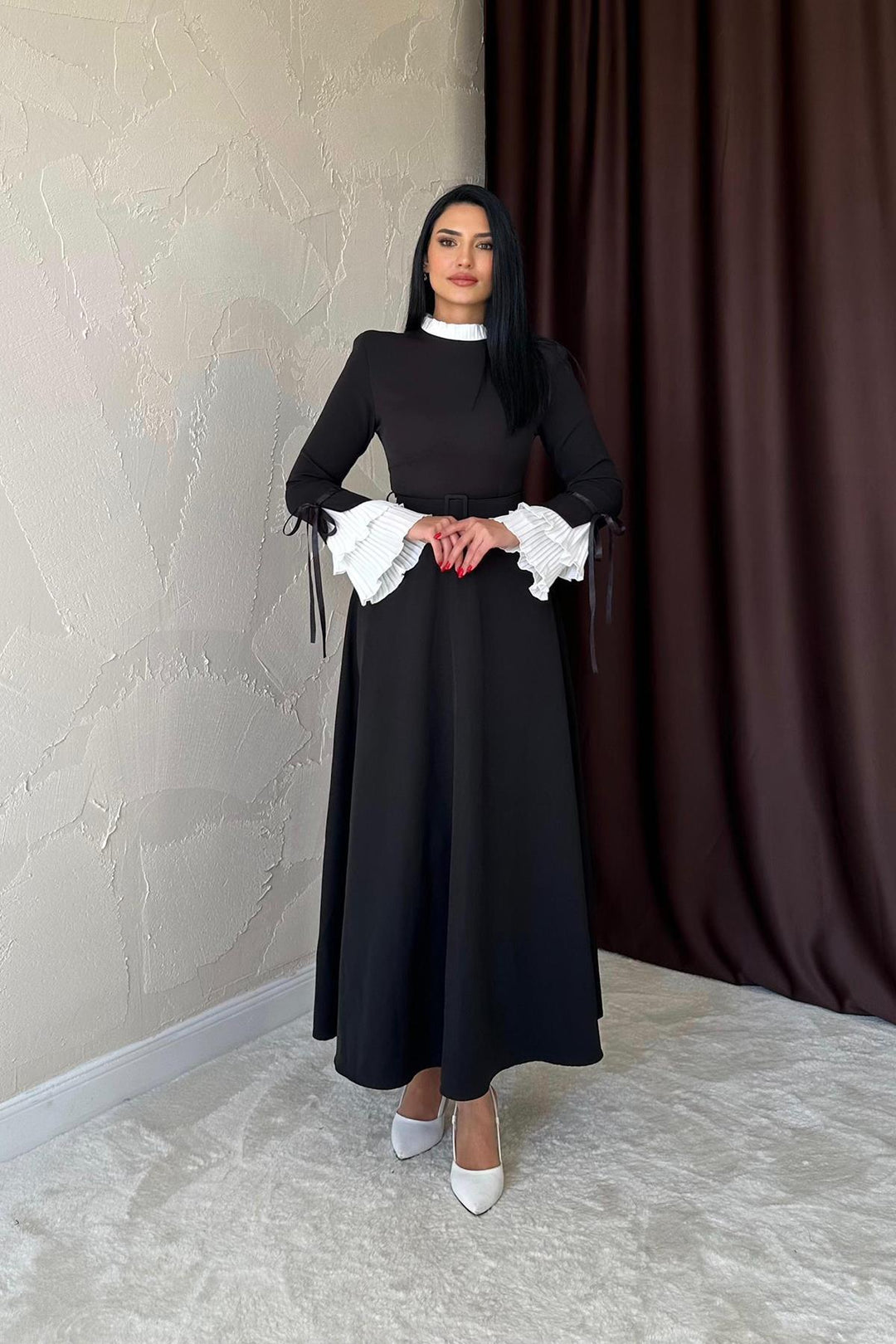 ELS Wholesale Black Dress with Collar and Pleated Sleeves - Broken Arrow