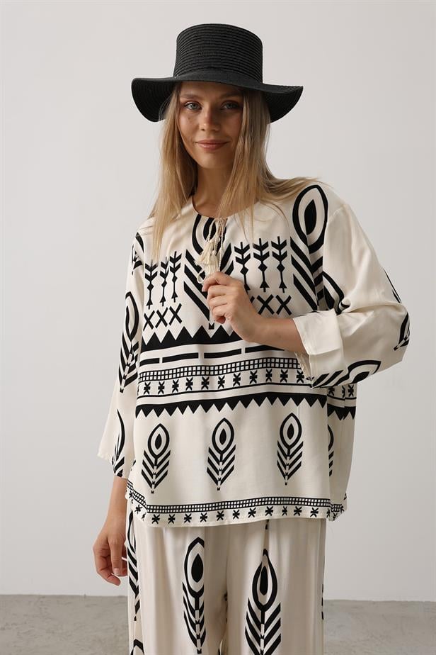 RYN Printed Tassel Detailed Set - Black - Youngstown