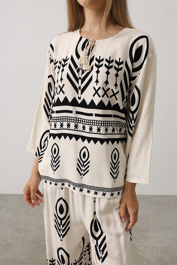 RYN Printed Tassel Detailed Set - Black - Youngstown