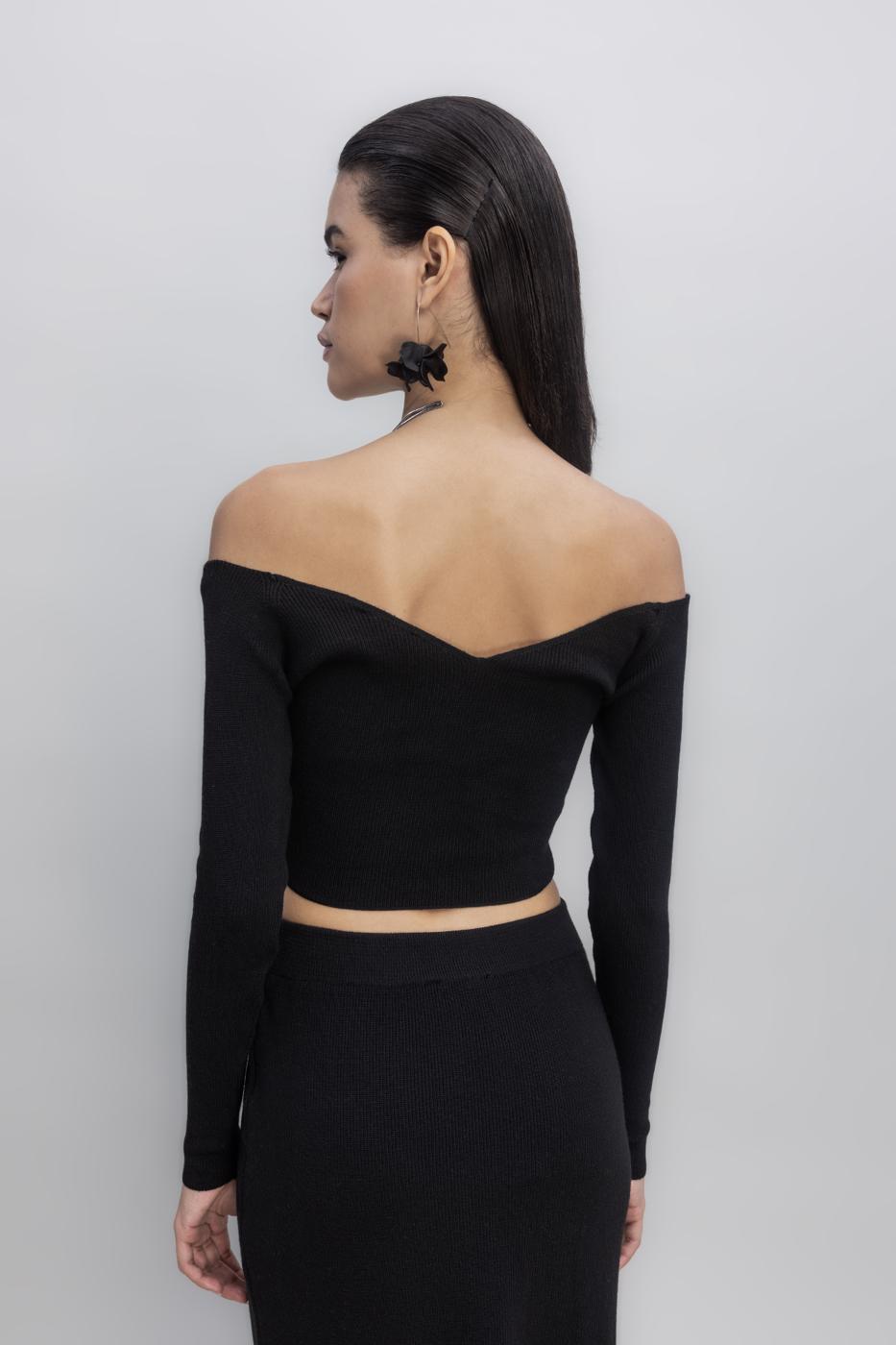 BSL Women Knit Carmen Neck Crop Top - Barreiro