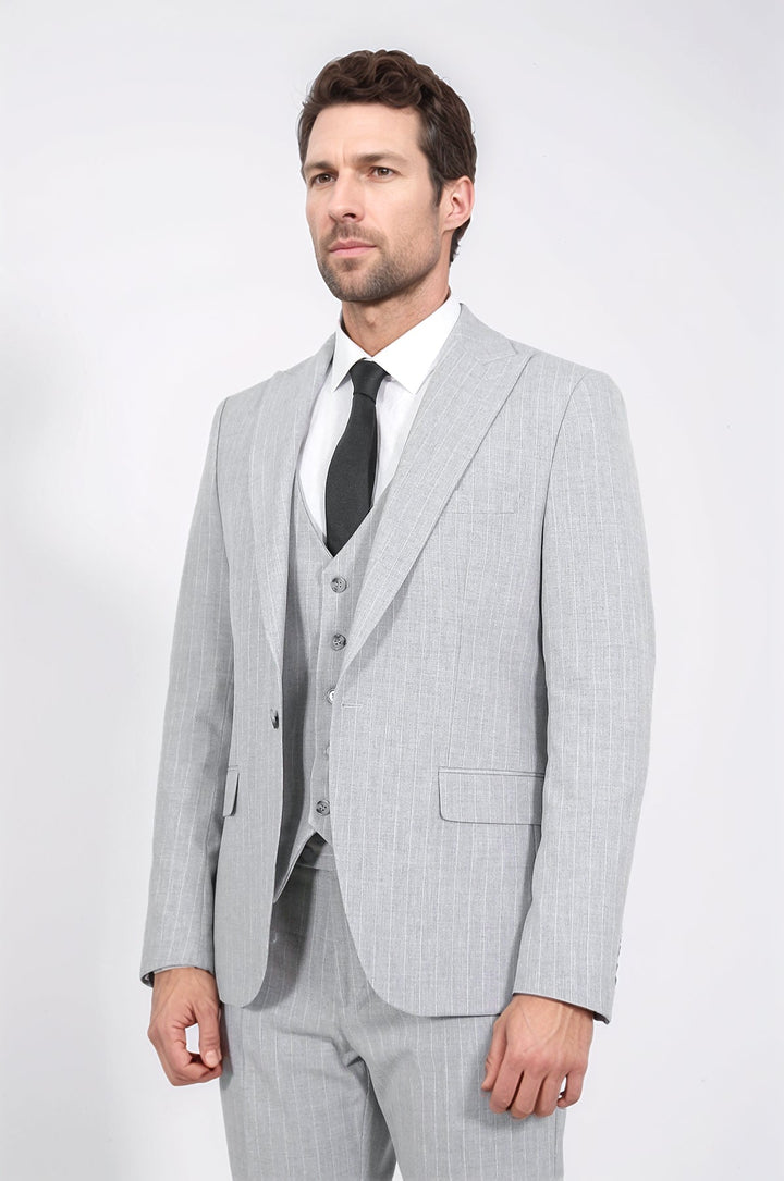 WSS Pinstripe Single Button Vested Light Grey Men's Suit –  - El Puerto de Santa María