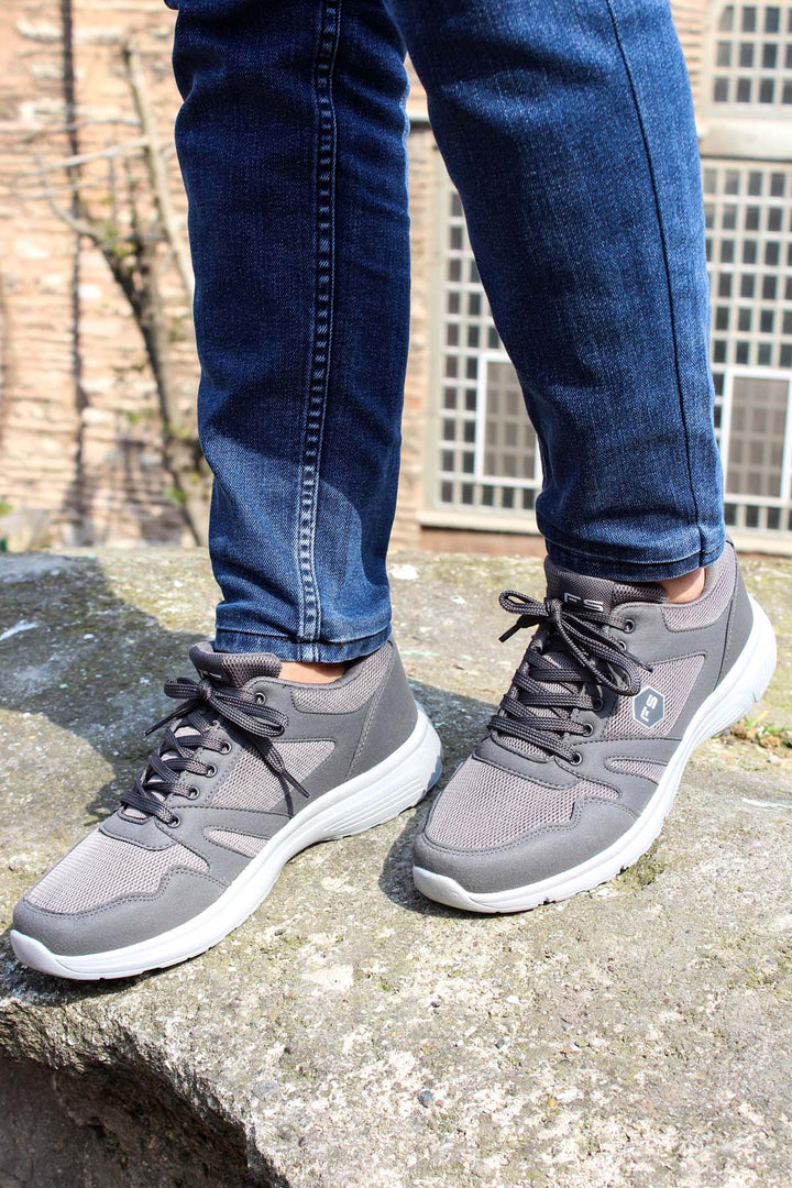 FST Unisex Sneaker Shoe 589XA020 Smoke Gray - Cholet