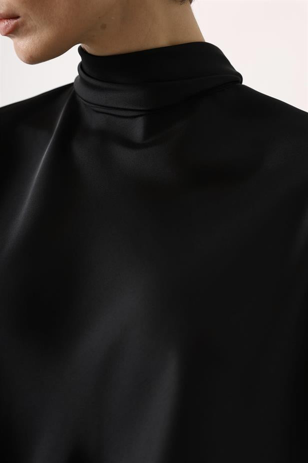 RYN TIED BACK OSTRICH FEATHER BLOUSE - Black - Weimar