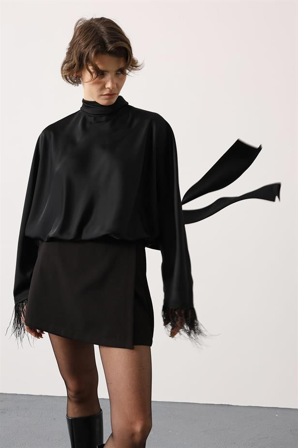 RYN TIED BACK OSTRICH FEATHER BLOUSE - Black - Weimar