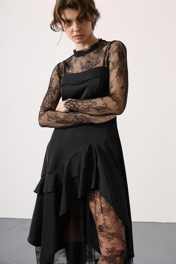 RYN ASYMMETRIC LACE DETAIL SATIN DRESS - Black - Del Rio