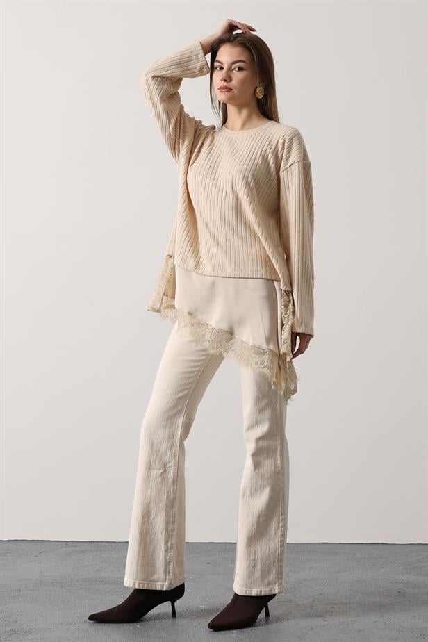 RYN ASYMMETRIC LACE BLOUSE - Beige - Columbia
