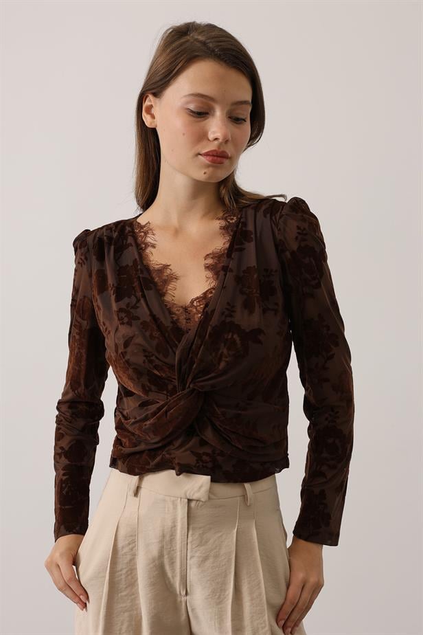 RYN DANTEL YAKALI BASKILI BLUZ - Kahve - Bellingham