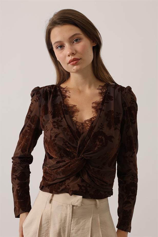 RYN DANTEL YAKALI BASKILI BLUZ - Kahve - Bellingham