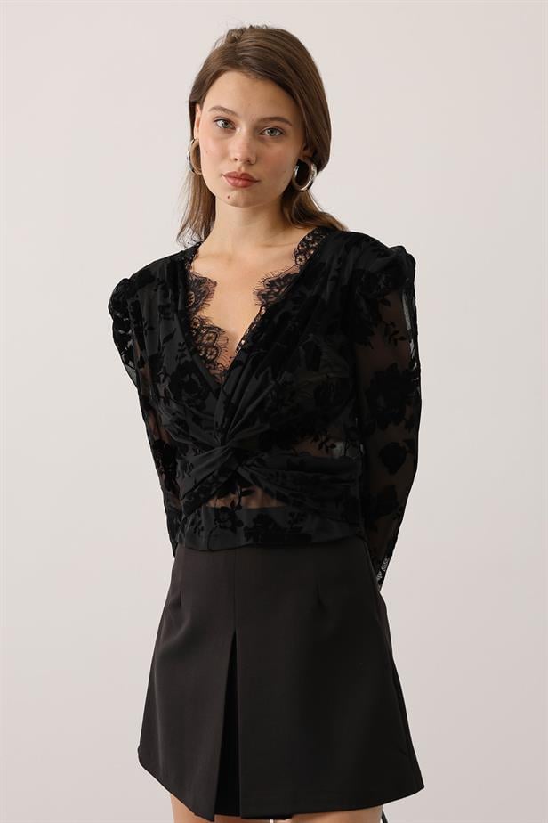 RYN DANTEL YAKALI BASKILI BLUZ - Siyah - Parker