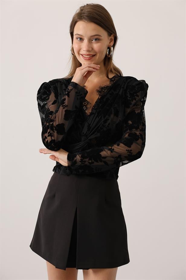 RYN DANTEL YAKALI BASKILI BLUZ - Siyah - Parker