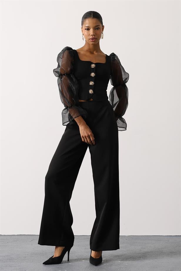 RYN GOLD DETAIL BLOUSE - Black - Chapel Hill