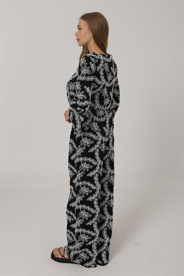 RYN Embroidered Oversize Pants - Black - Santiago Tuxtla