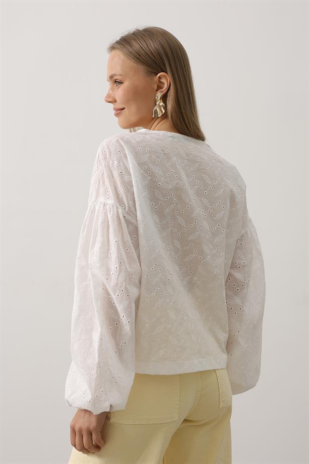 RYN Heart Detailed Tied Brocade Blouse - White - Alameda