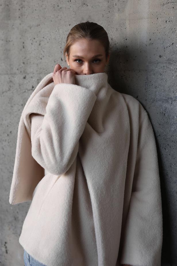 RYN Self-Scarf Coat - Ecru - Melito di Napoli
