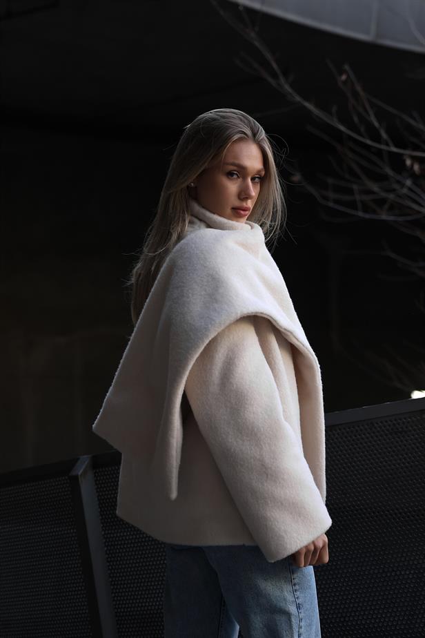 RYN Self-Scarf Coat - Ecru - Melito di Napoli