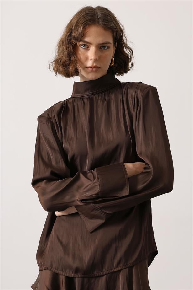 RYN SATIN PILE DETAILED BLOUSE - Brown - Delray Beach