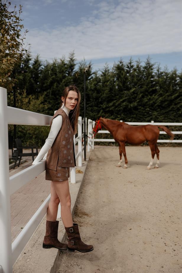 RYN Studded Suede Vest - Mink - Tulancingo