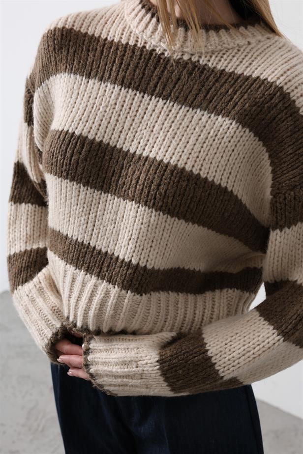 RYN sweater - Coffee - Calgary