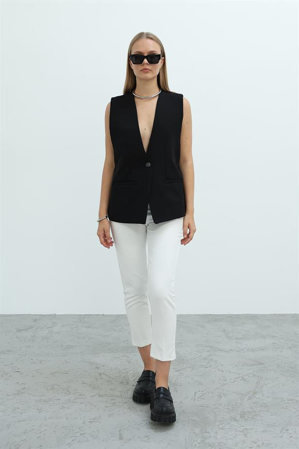 RYN Long Buttoned Vest - Black - Torremolinos