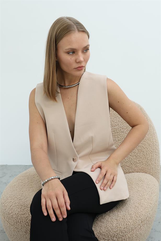 RYN Long Buttoned Vest - Stone - Saanich