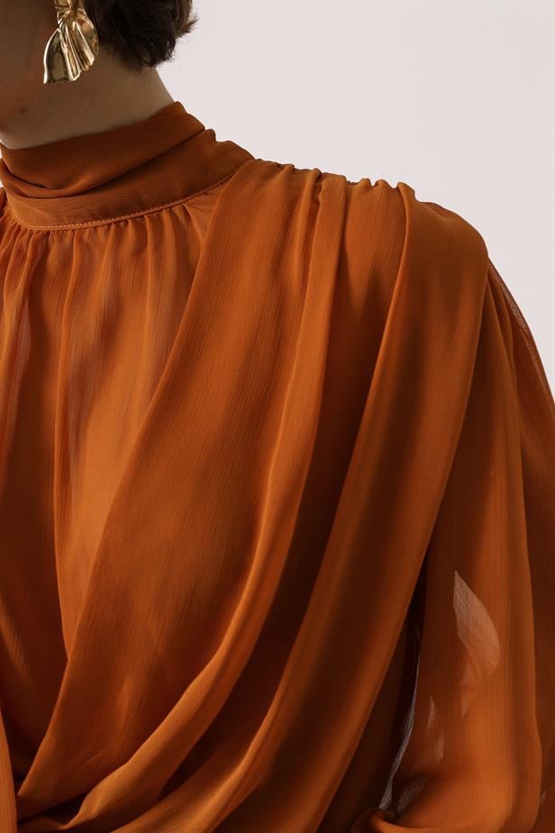 RYN VOLANLI DİK YAKA BLUZ - Camel - Abertawe