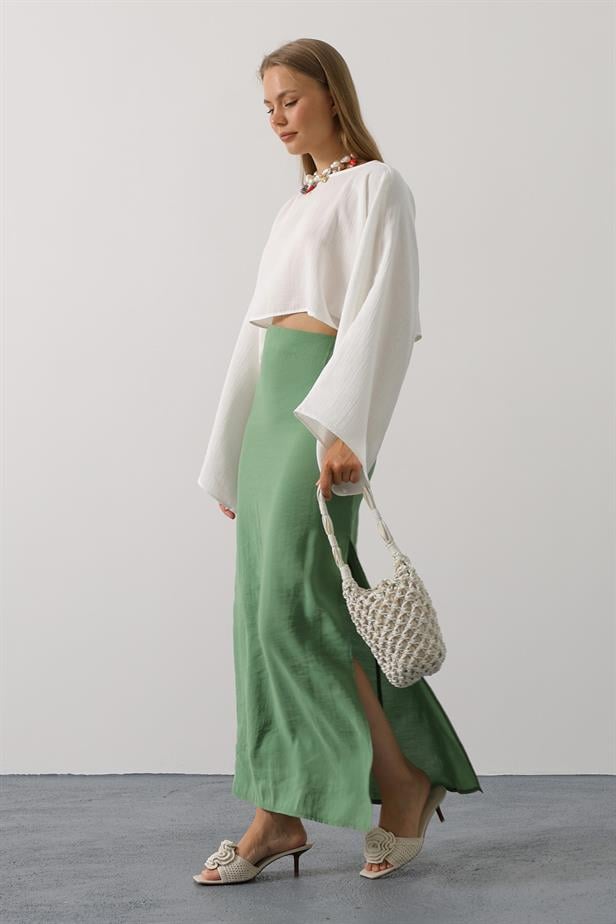 RYN BAT SLEEVE CROP BLOUSE - White - Rimouski