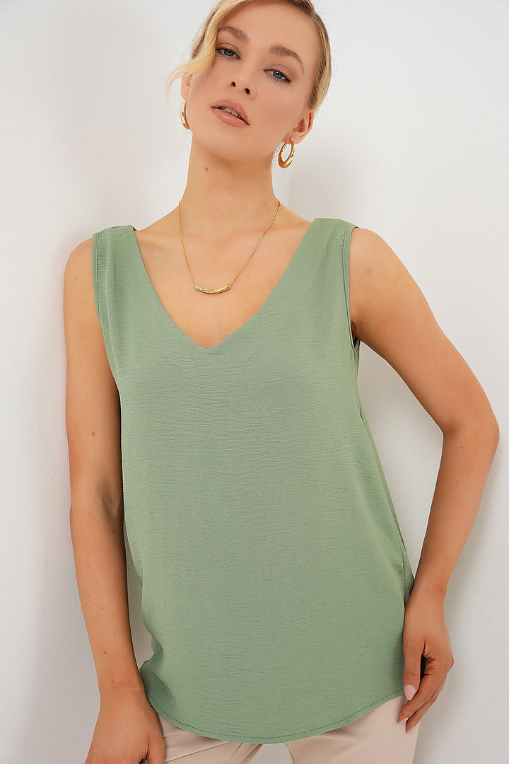 BGD Women V Neck Sleeveless Blouse 950 - Çağla - Rotterdam