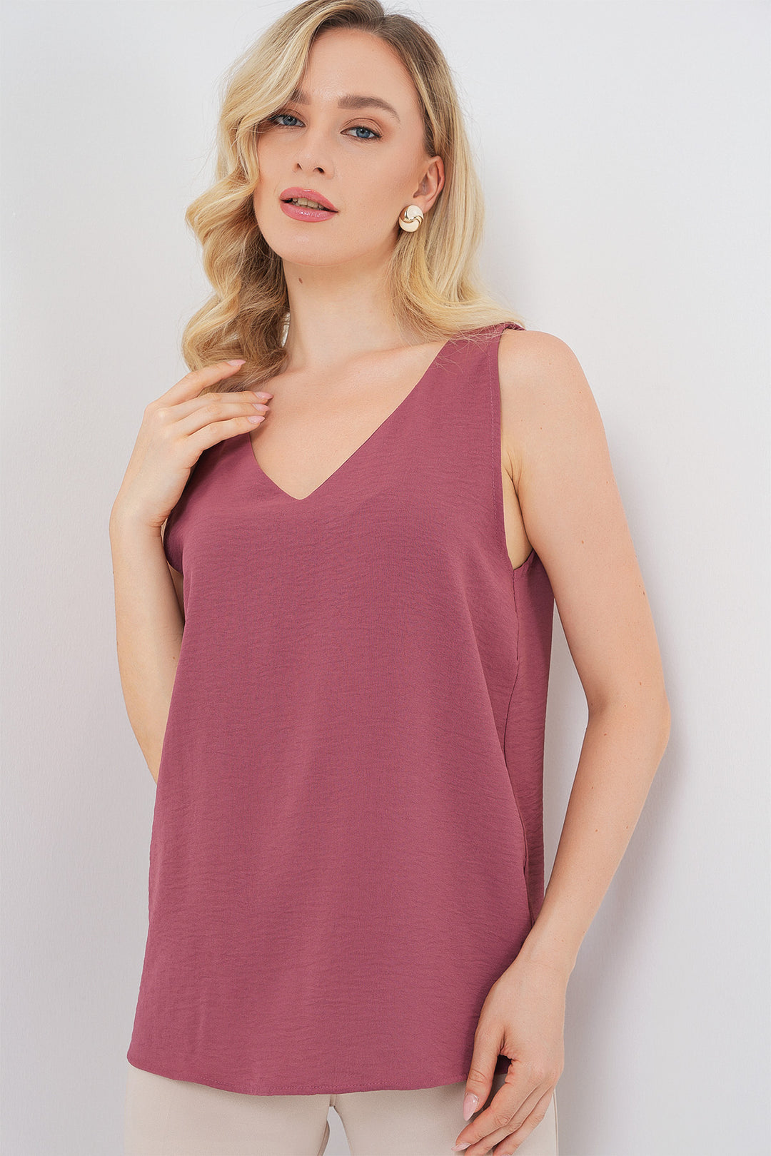 BGD Women V Neck Sleeveless Blouse 950 - Dusty Rose - Ciudad del Carmen