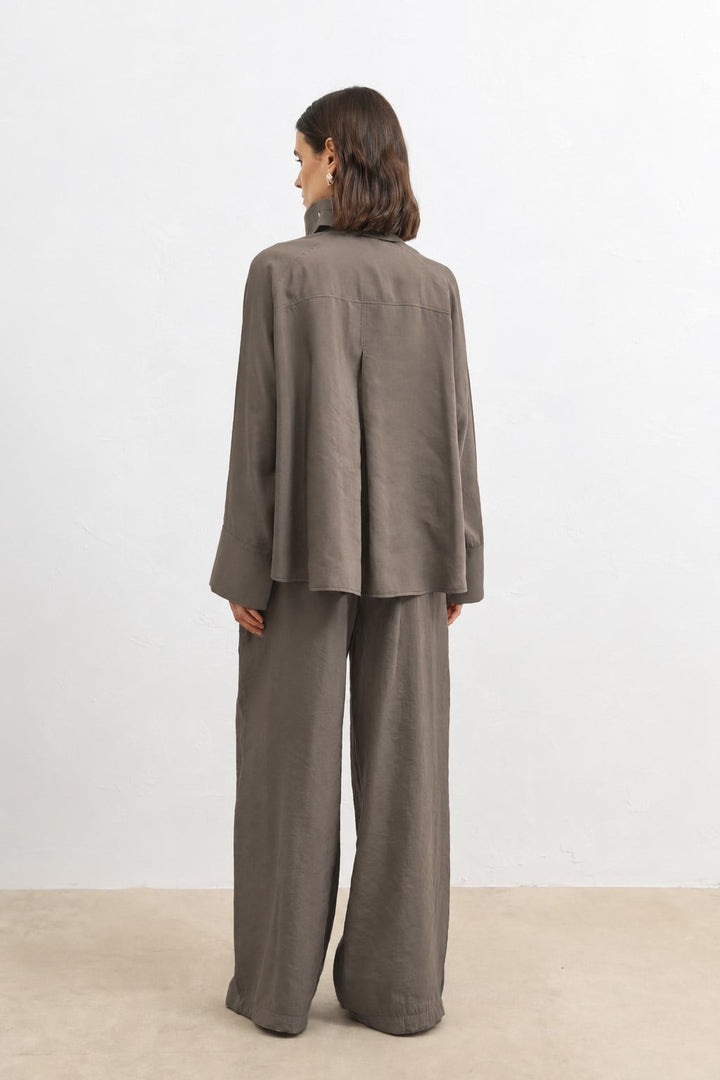 ANT Women's Custom-Fitted Shirt with a Stand-Up Collar - Torre Annunziata