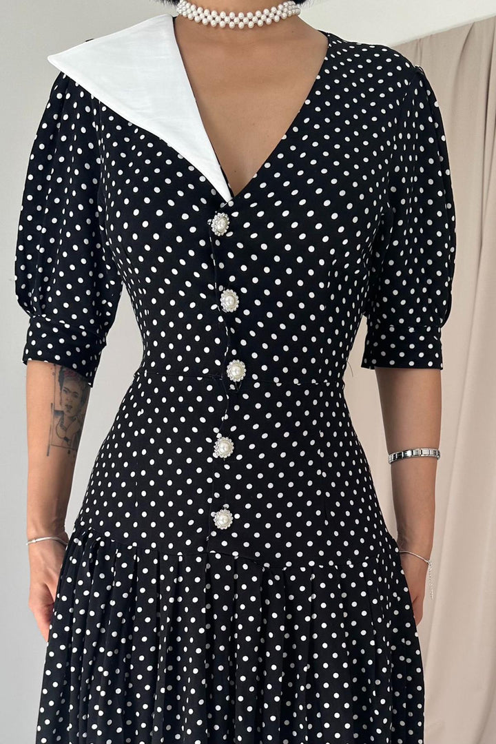 ELS Neck Detailed Dress - Black - Elda