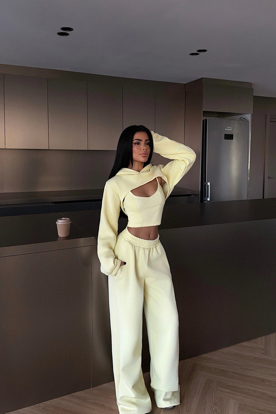 EYY Women Yellow Bolero Suit - Villanueva y Geltrú