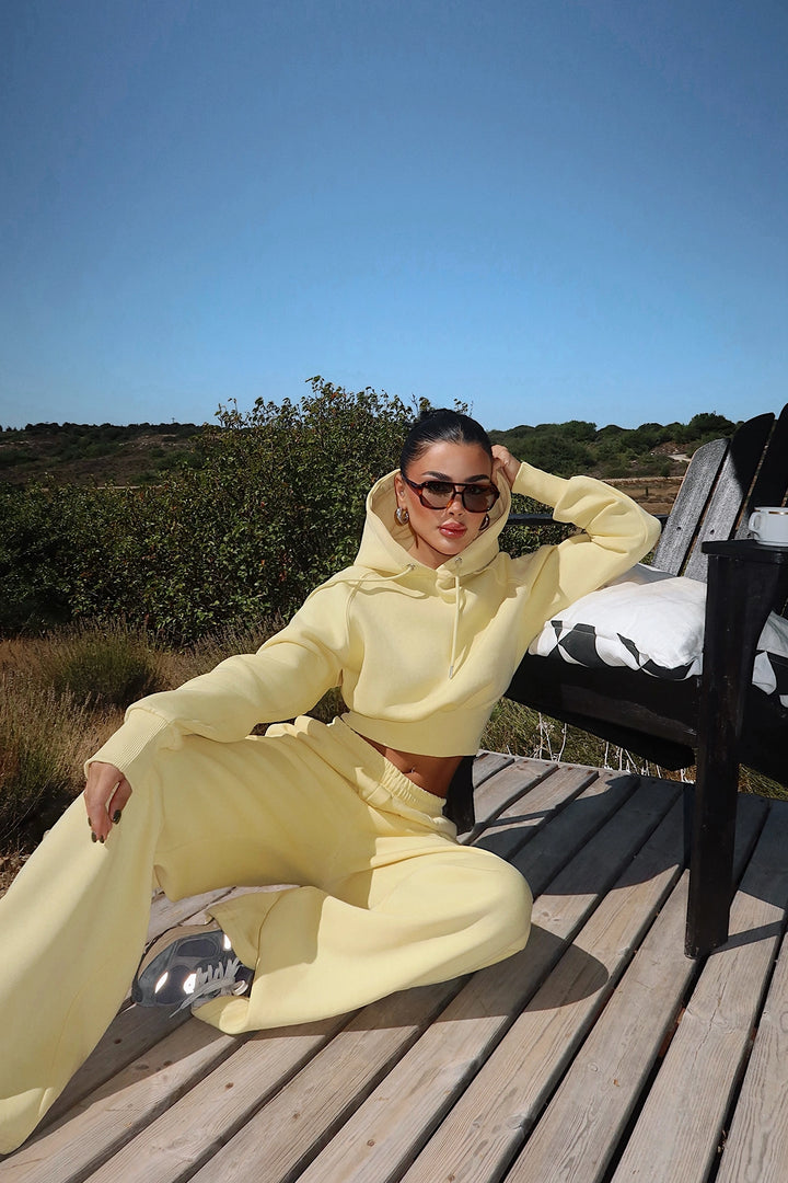 EYY Women Yellow Scarf Hooded Tracksuit - Dilbeek