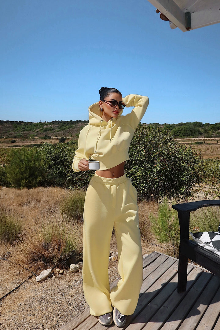 EYY Women Yellow Scarf Hooded Tracksuit - Dilbeek