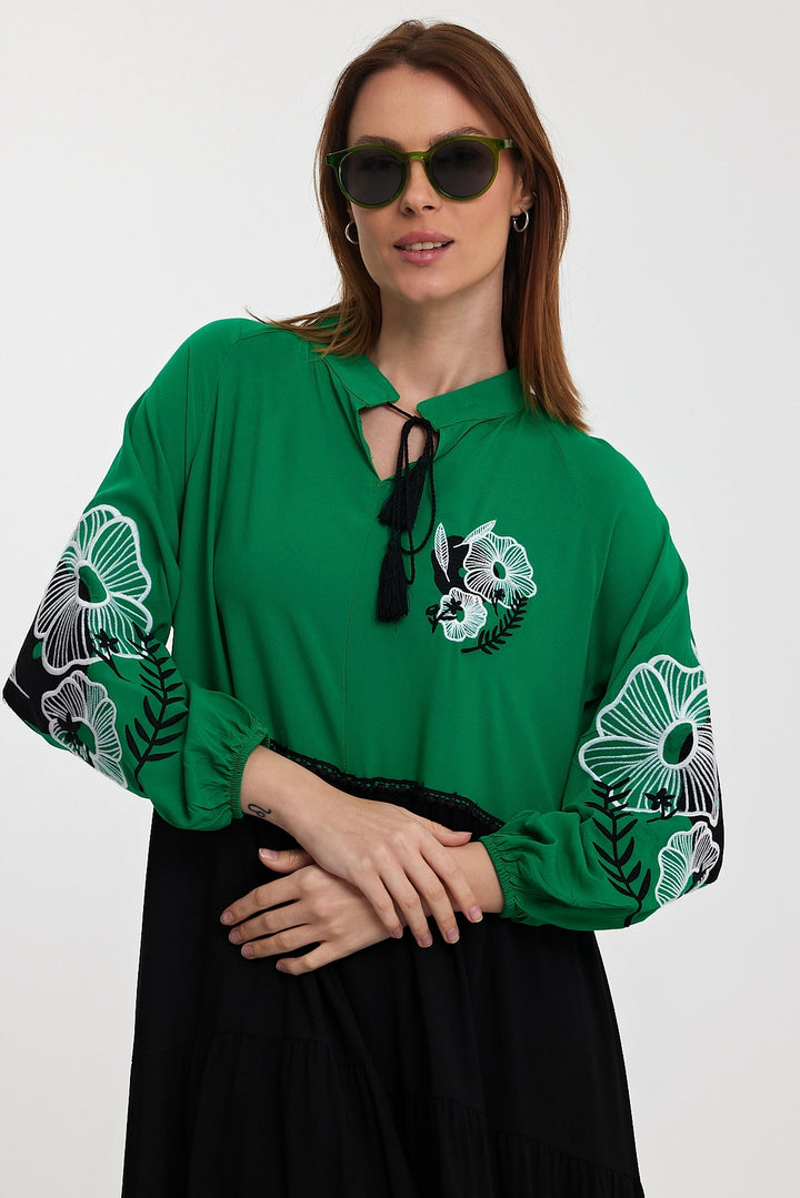 Maxi Boy Green Judge Collar Embroidered Color Block Long Shirt Dress BCVL-24996 - Strasbourg