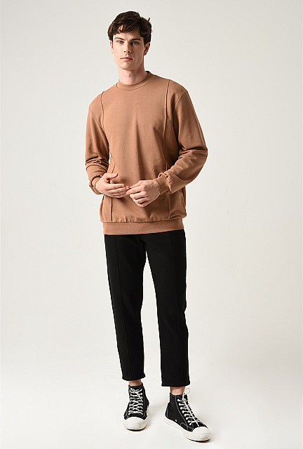 ANT Sweatshirt Camel - Ririe